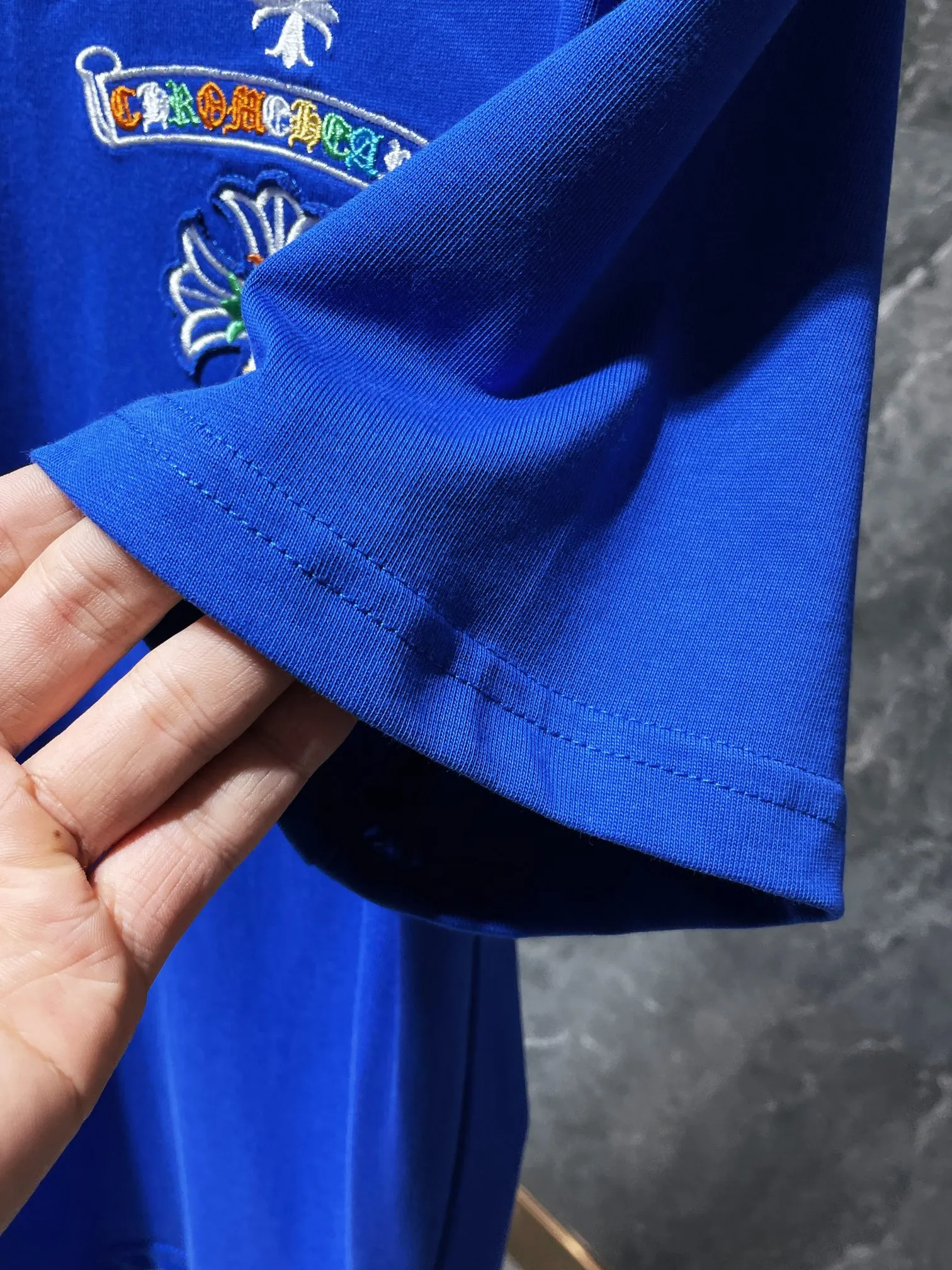 P174 New Chrome Hearts 25ss for summer. High-weight, environmentally friendly and high-quality top-quality fabric. 260g~270g. Embroidered colorful classic cross horseshoe short sleeves. Counter synchronization. Re-engraved version 1:1. Recommended colors: black, white, orange, blue. Size: S, M, L, XL.